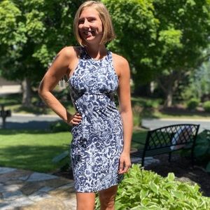 Size on label deceiving, can fit xxs-s